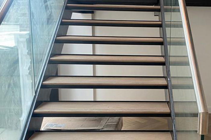 Glass Staircases & Stainless Steel